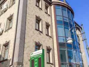 Фасадные панели NICHIHA под камень для здания банка. Владивосток